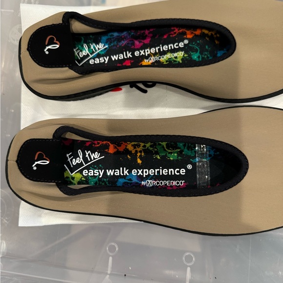 Acropedico Lolita Orthopedic flat with four way stretch LYCRA - Picture 5 of 7